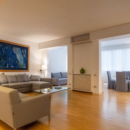 Attic With Terrace And Jacuzzi - Luxury Apartment Рим Екстериор снимка