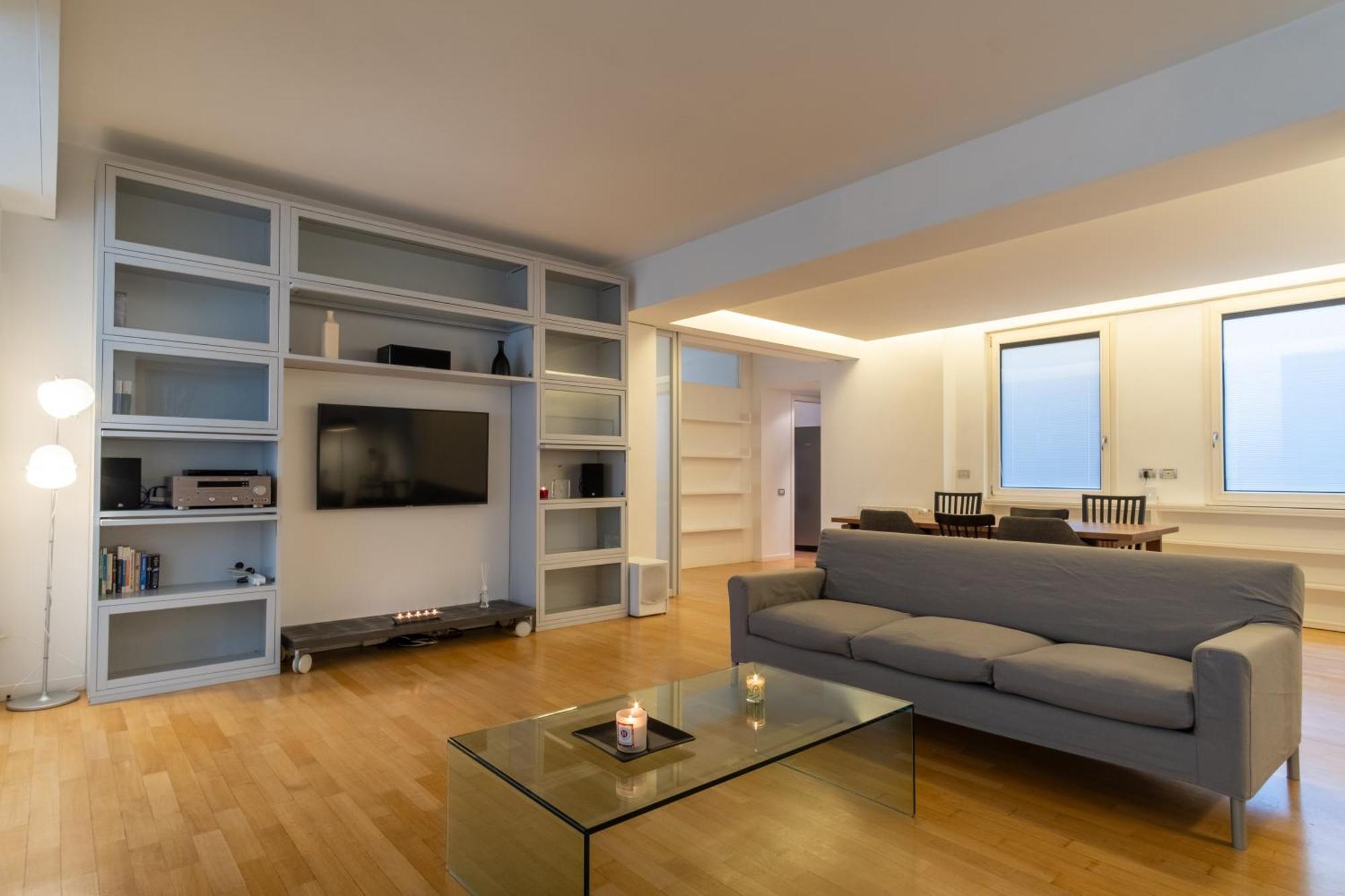 Attic With Terrace And Jacuzzi - Luxury Apartment Рим Екстериор снимка