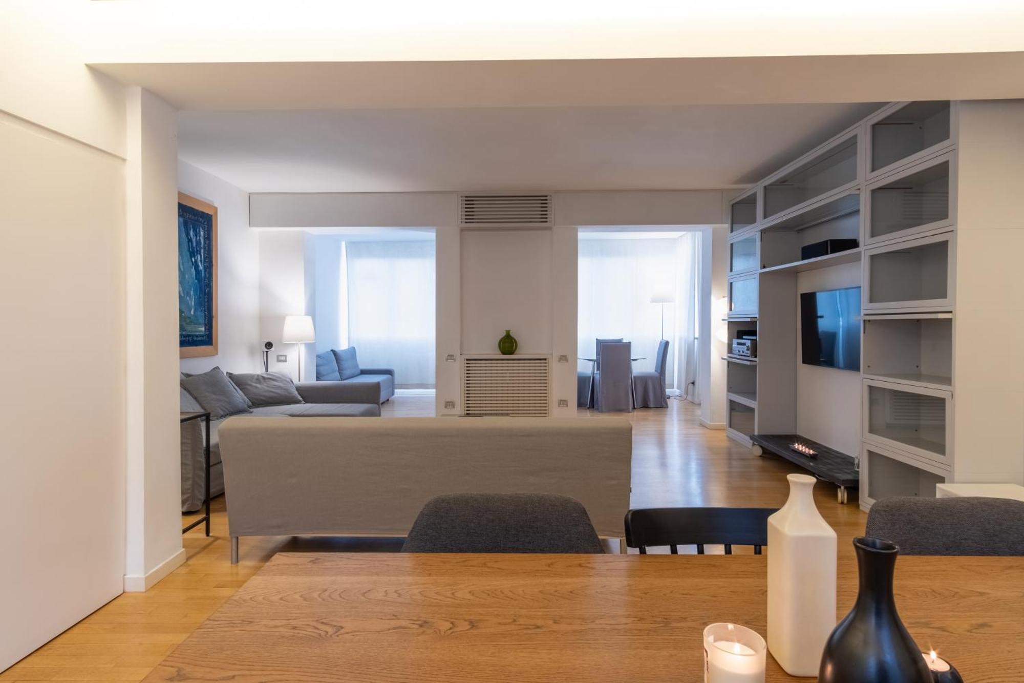 Attic With Terrace And Jacuzzi - Luxury Apartment Рим Екстериор снимка