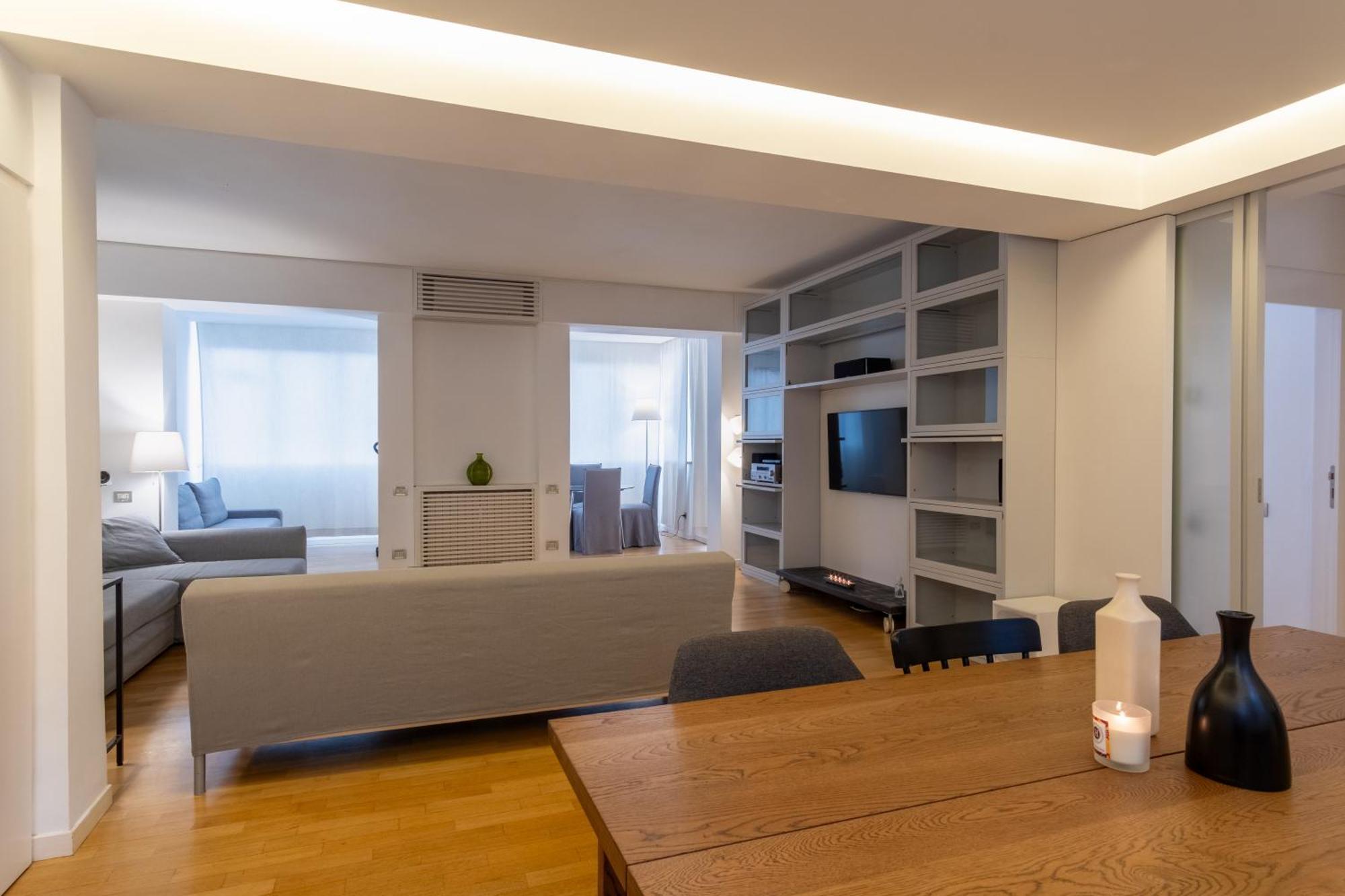 Attic With Terrace And Jacuzzi - Luxury Apartment Рим Екстериор снимка