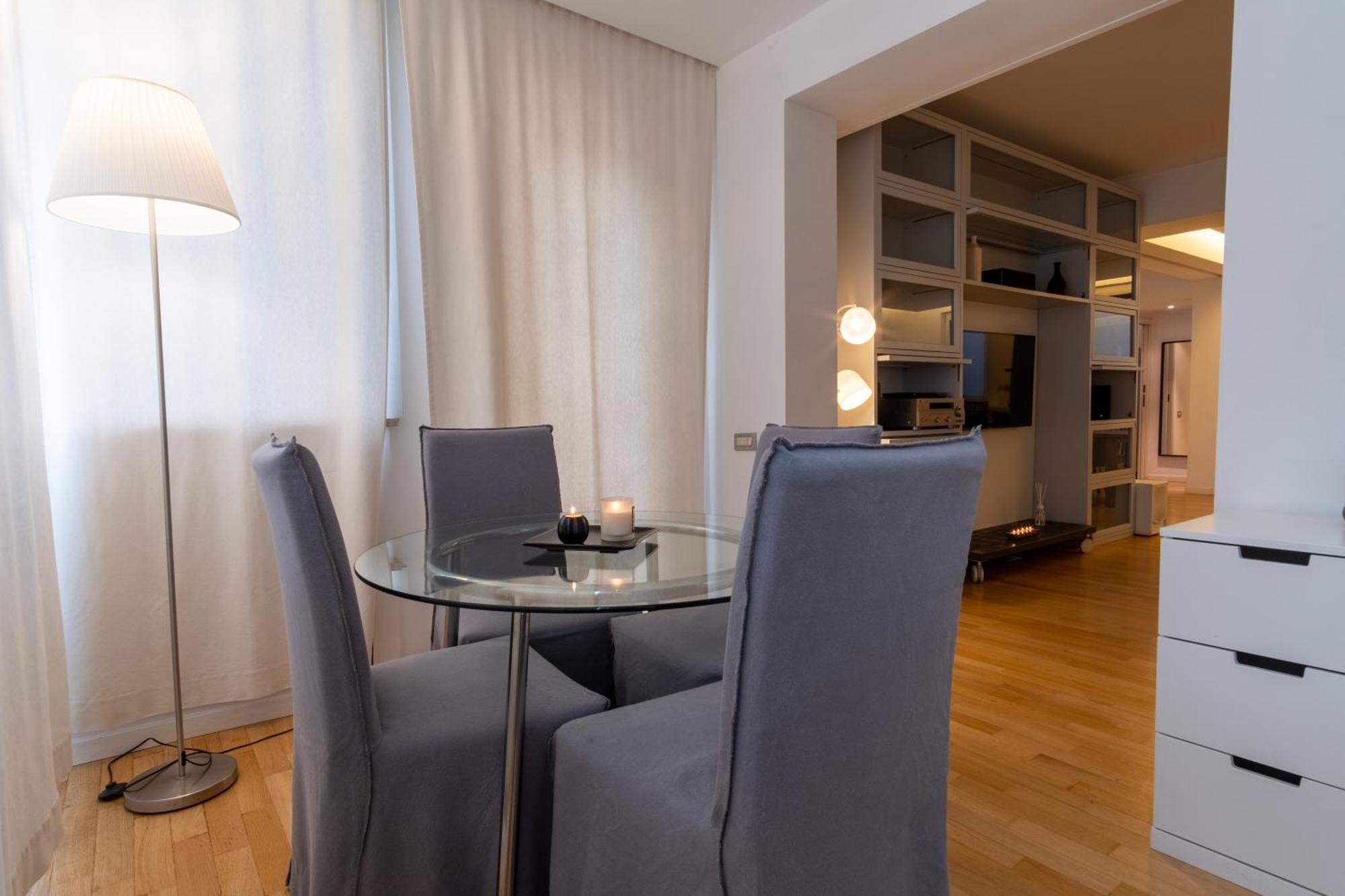 Attic With Terrace And Jacuzzi - Luxury Apartment Рим Екстериор снимка