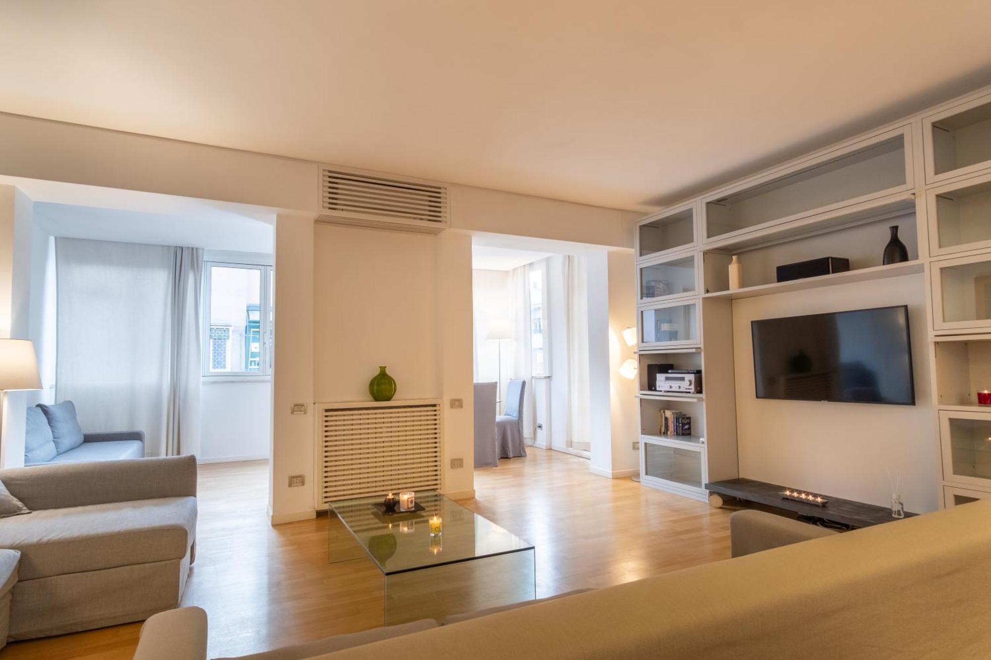 Attic With Terrace And Jacuzzi - Luxury Apartment Рим Екстериор снимка