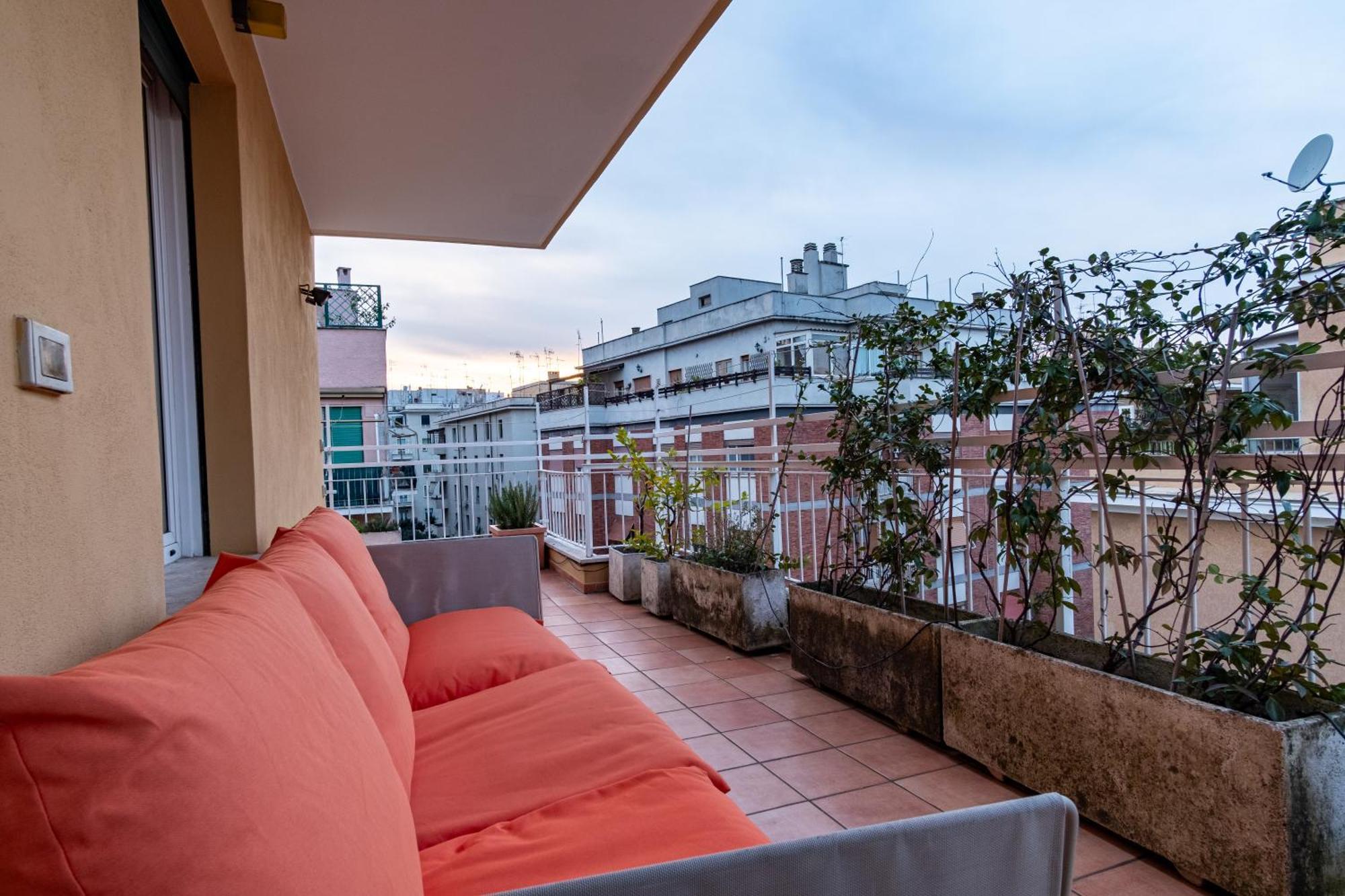 Attic With Terrace And Jacuzzi - Luxury Apartment Рим Екстериор снимка